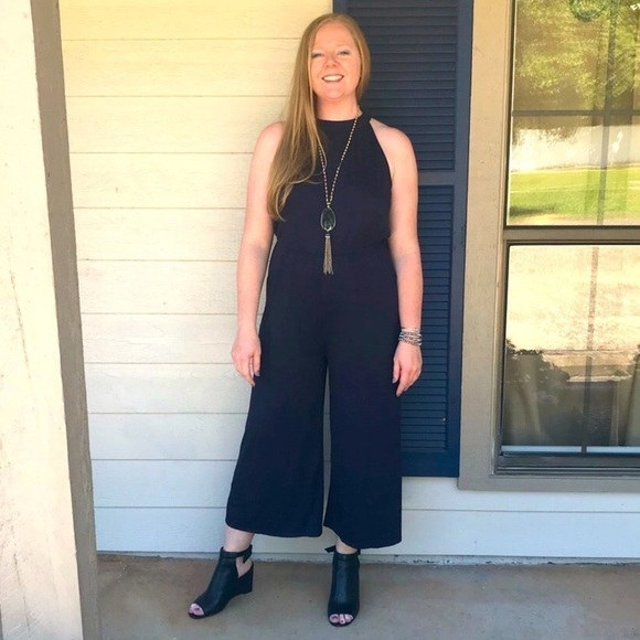 Emerald Pants - NWT Boutique Navy Cropped Jumpsuit | Size Medium